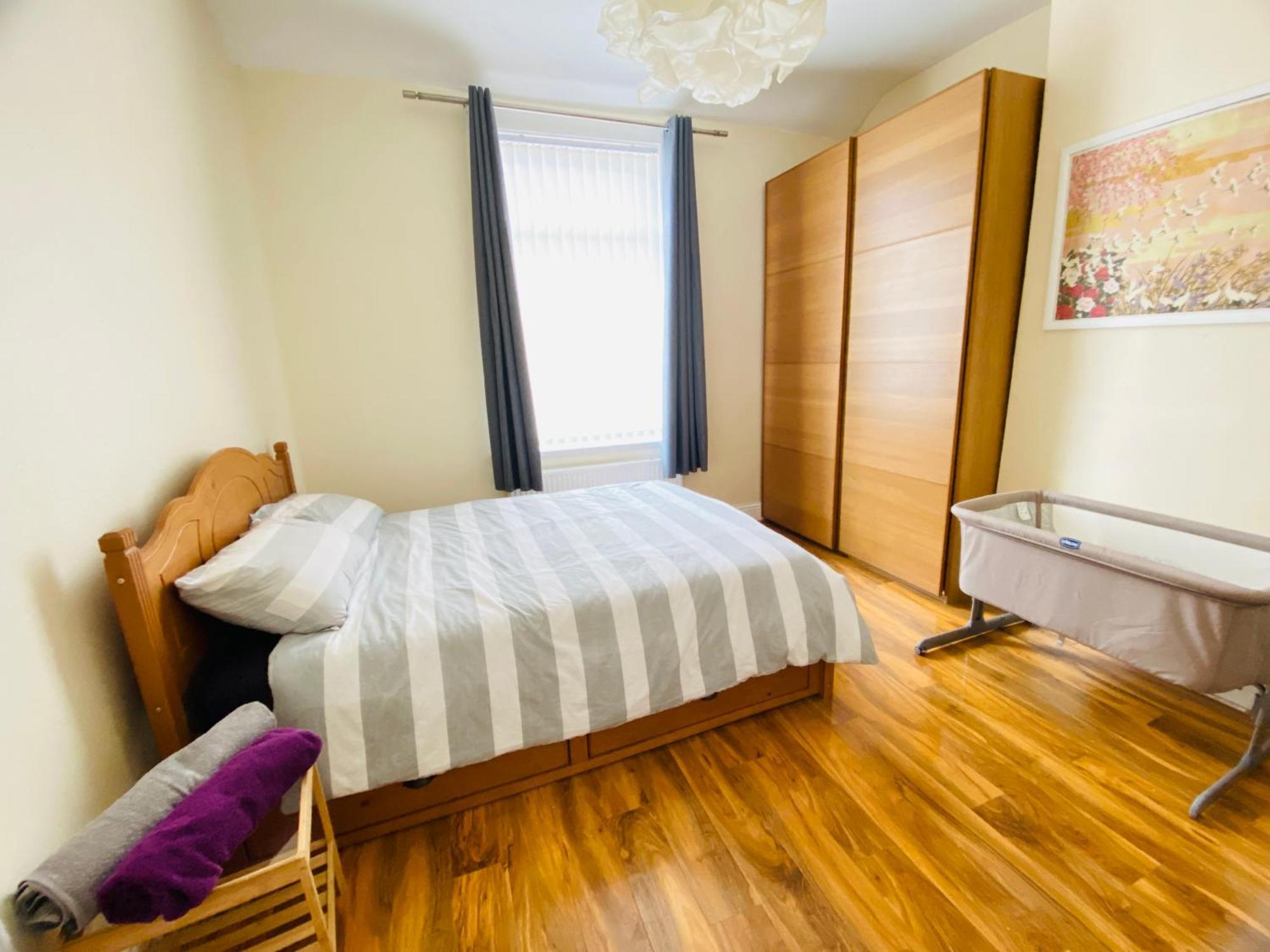 Entire 4 Bedroom House - Ev Point & Free Parking Liverpool Zewnętrze zdjęcie